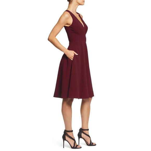DRESS THE POPULATION Catalina Fit & Flare Cocktail Dress in Burgundy Size Small - Picture 2 of 10
